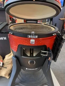 Kamado Joe Pellet Joe -BuitenBBQ Verkoopwinkel kamado joe pellet joe 4