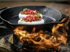 Petromax Gietijzeren Grill Skillet Met 2 Handvatten -BuitenBBQ Verkoopwinkel petromax gietijzeren grill skillet met 2 handvatte 4