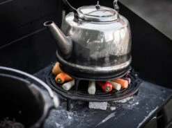 Petromax Gietijzeren Onderzetter Met Pootjes -BuitenBBQ Verkoopwinkel petromax gietijzeren onderzetter met pootjes 2